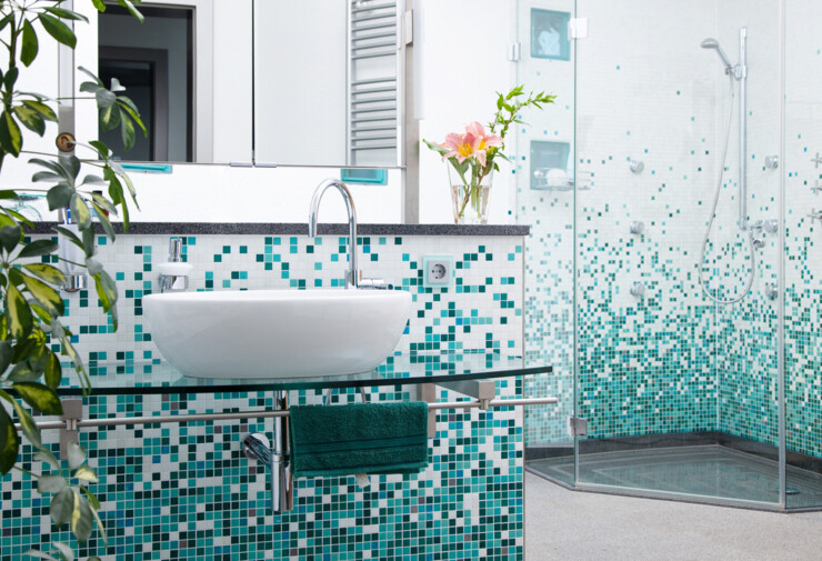 Faïence mosaïque pour une décoration de salle de bain